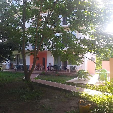 Lily Pearls Inn Kobuleti Exterior foto